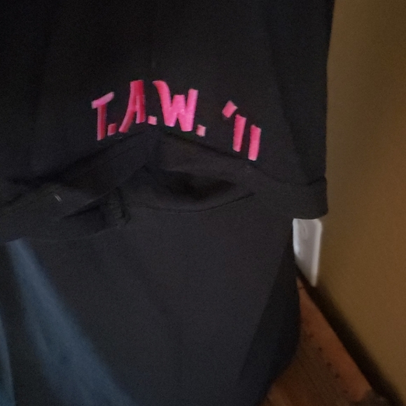 NWOT Coupon Queen T-shirt (0010) - Picture 3 of 4